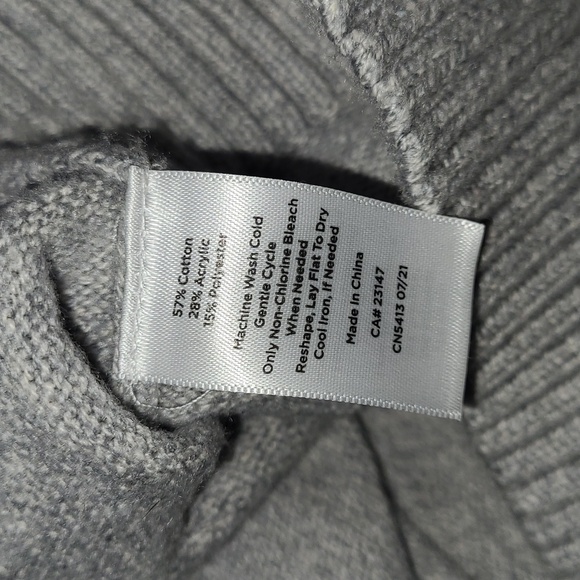 Talbots crew neck snowflake sweater Size Small - Picture 5 of 7